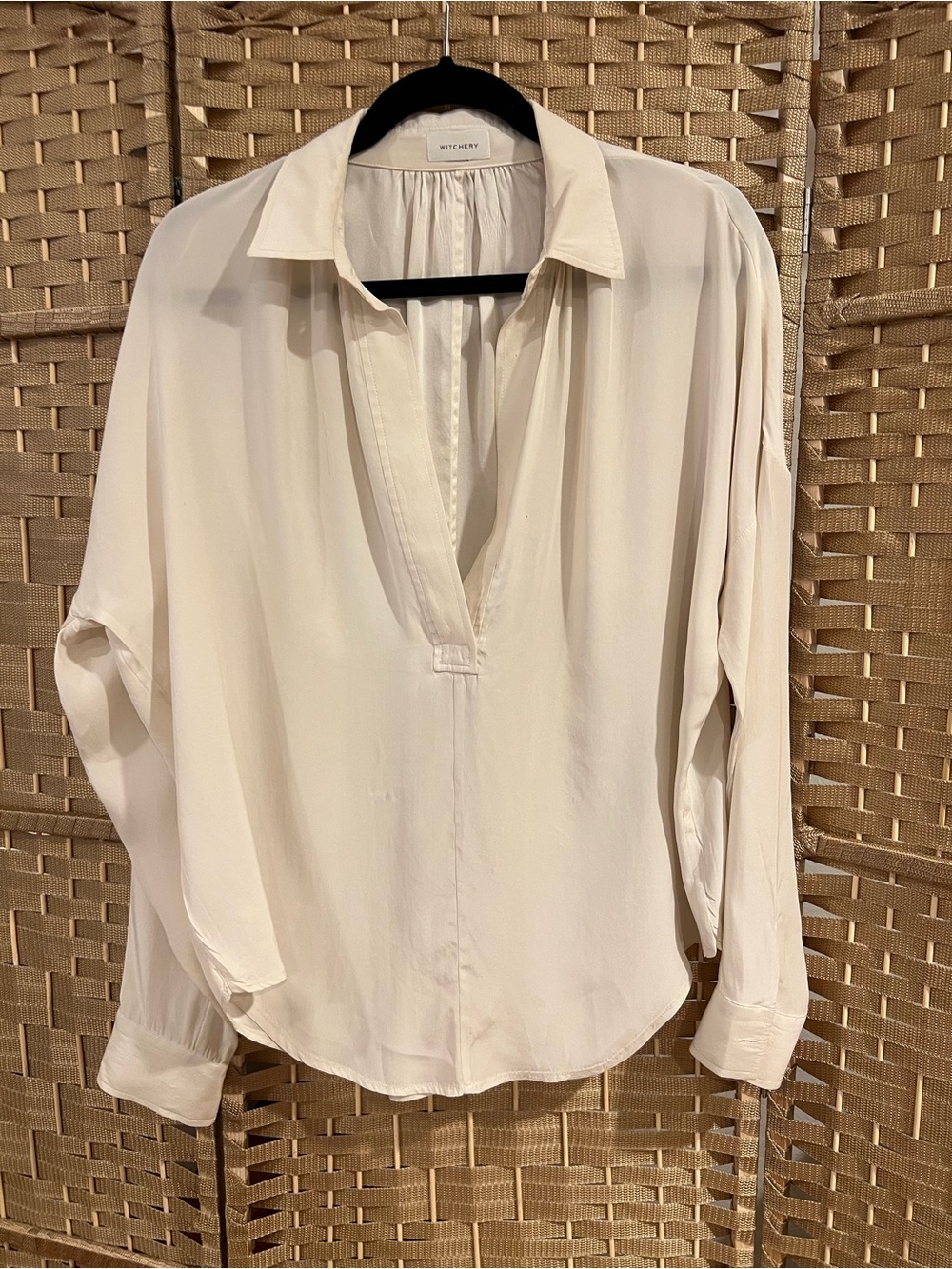 Witchery Ivory V-Neck Collared Long Sleeve Blouse 100% Silk Popover